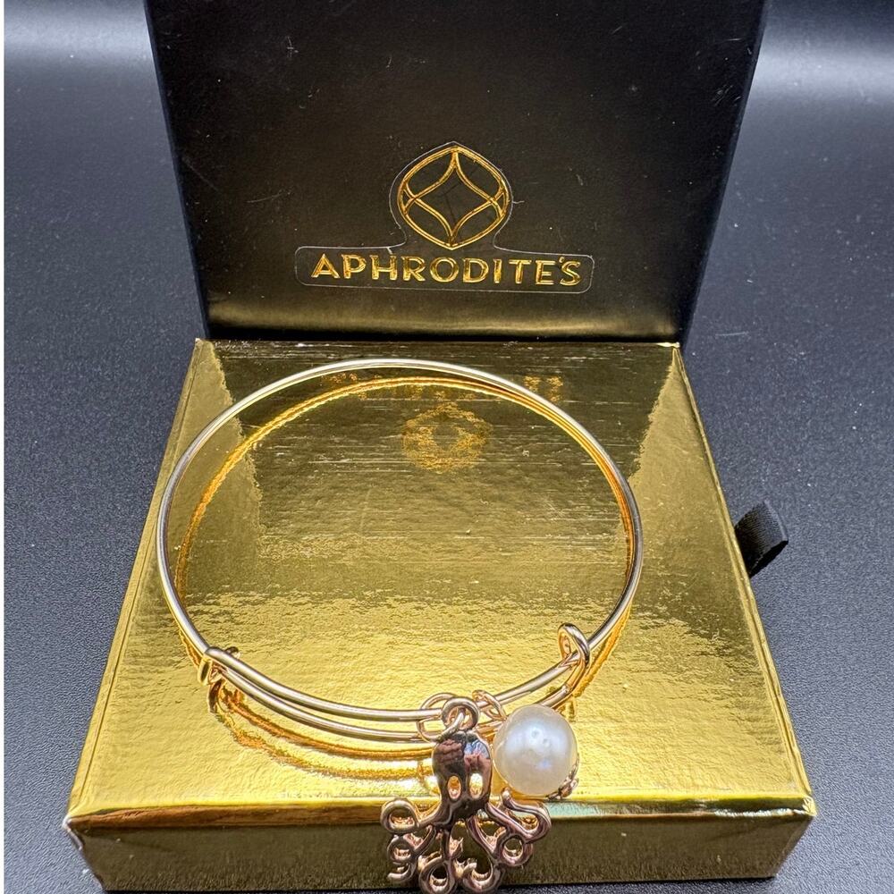 Aphrodites Gold-Tone Octopus Charm Bracelet with Pearl Accent Charm